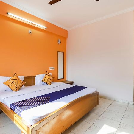 Spot On Hotel Shyam Inn Halol Exterior foto