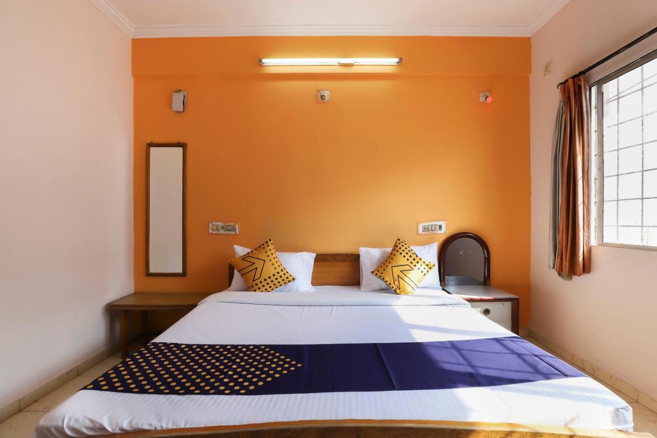 Spot On Hotel Shyam Inn Halol Exterior foto